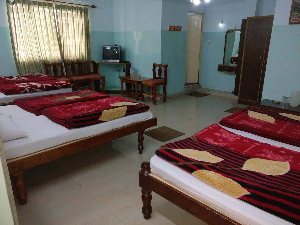Hotel Raj Mahal Chikmagalūr Esterno foto
