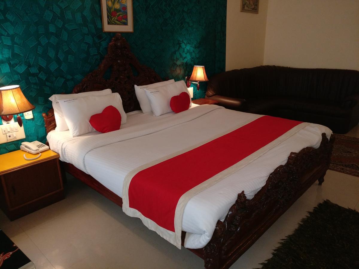Hotel Raj Mahal Chikmagalūr Esterno foto