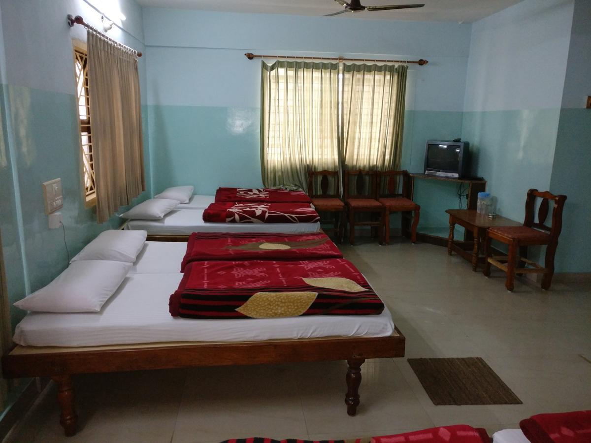 Hotel Raj Mahal Chikmagalūr Esterno foto